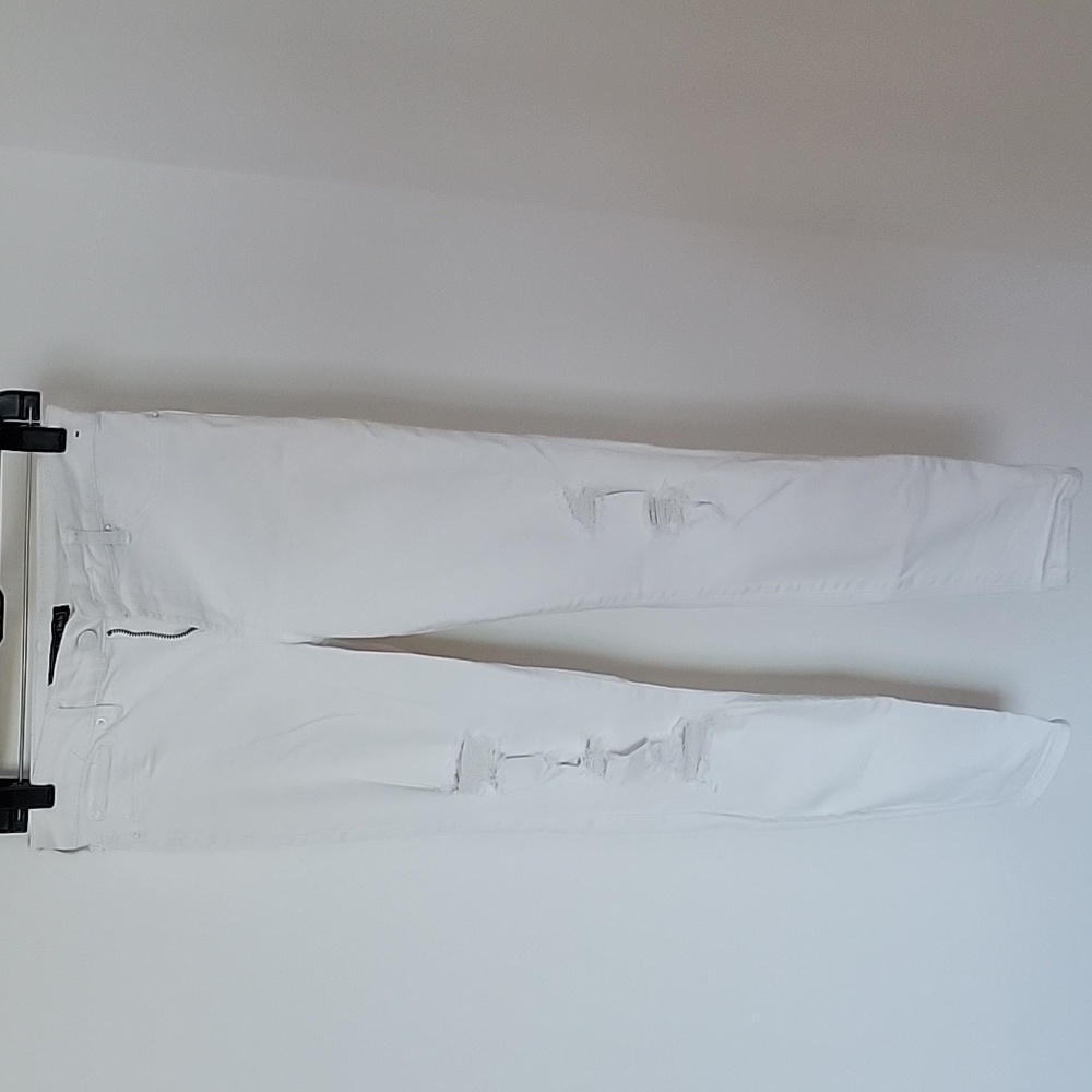 Abercrombie and Fitch signature collection white denim size26